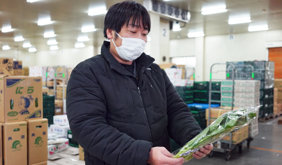 プロの目利きで自ら仕入れ
